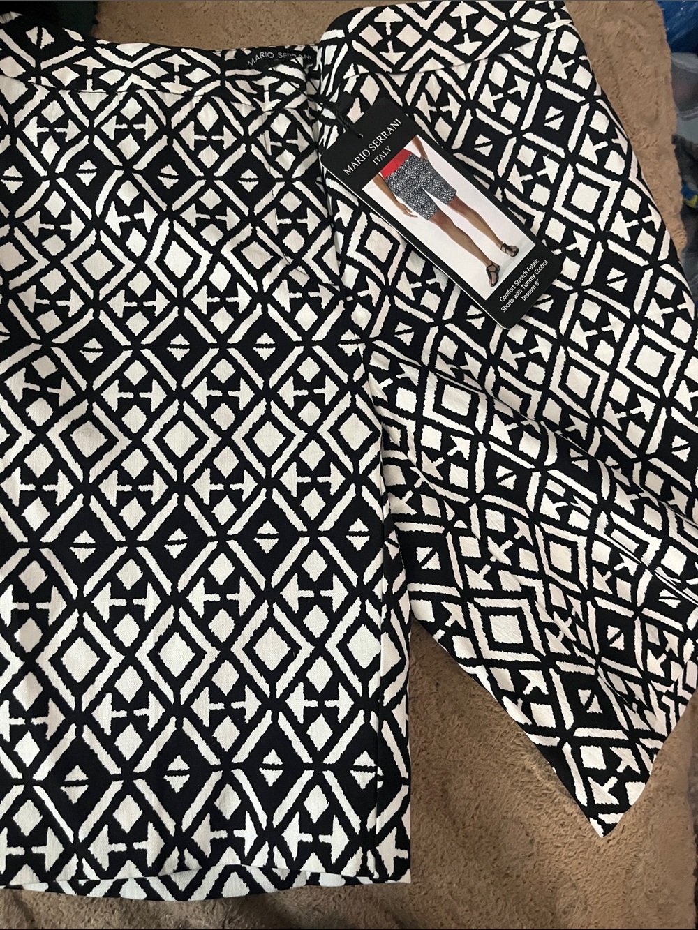 Mario Serrani Black & White Geometric Shorts NWT